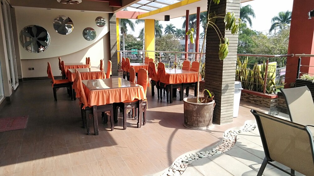 Malang City Boulevard Homestay And Resto 31/55