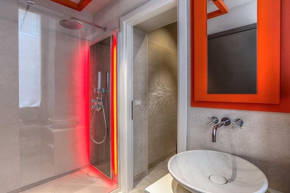 Via Veneto Prestige Rooms 57/59