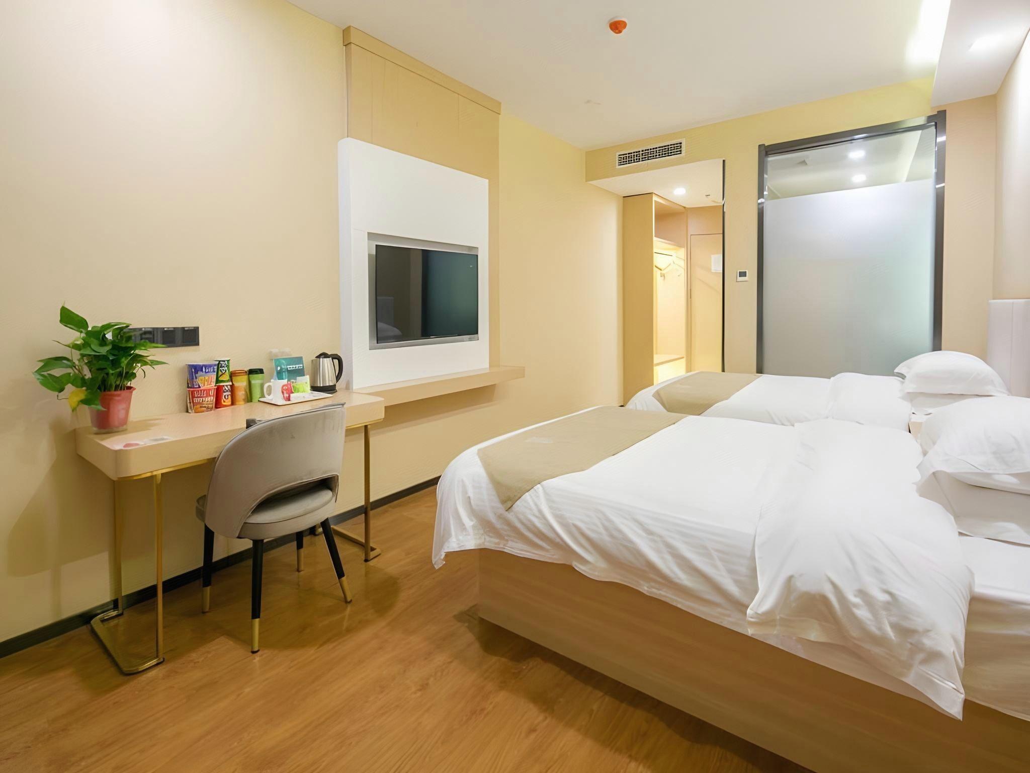 Room, Double Bed