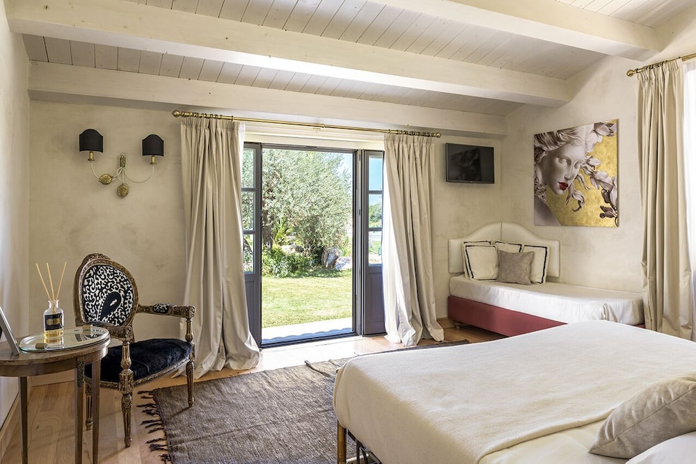 ZAHIR COUNTRY HOUSE 16/50