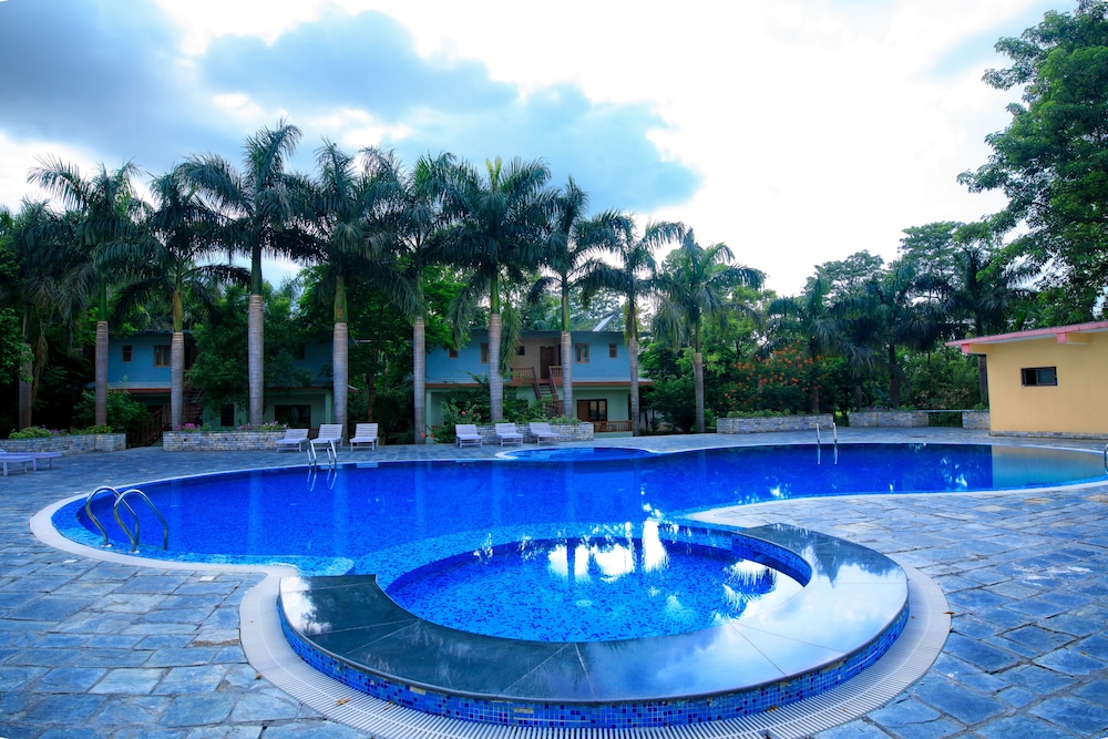 Chitwan Paradise Hotel 15/37