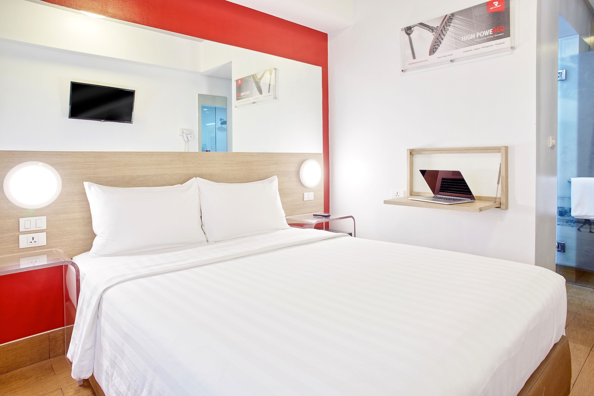 ROOM, DOUBLE BED