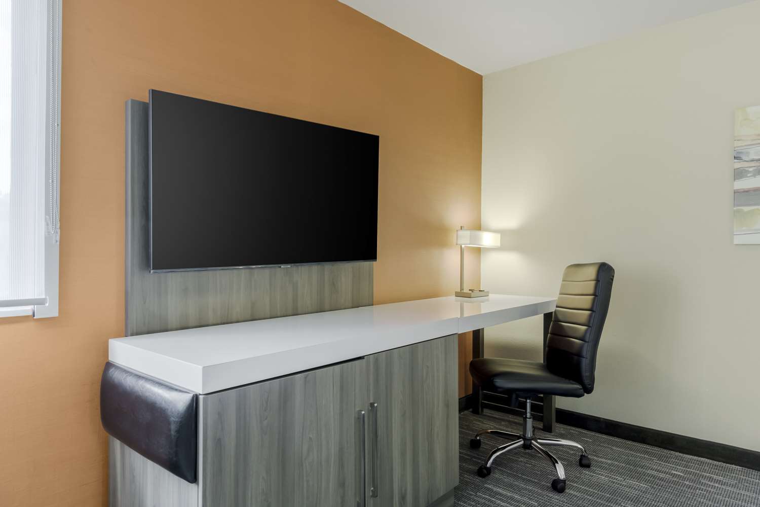 Best Western Plus Renton Inn 35/37