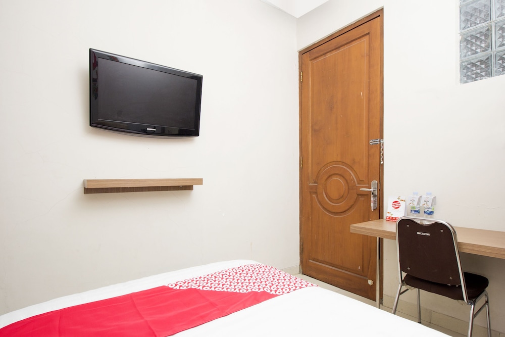 Collection O 1061 Aliya Homestay 31/41