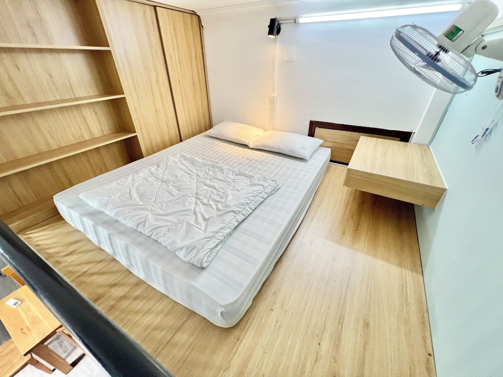 Halo Serviced Apartment 20/50