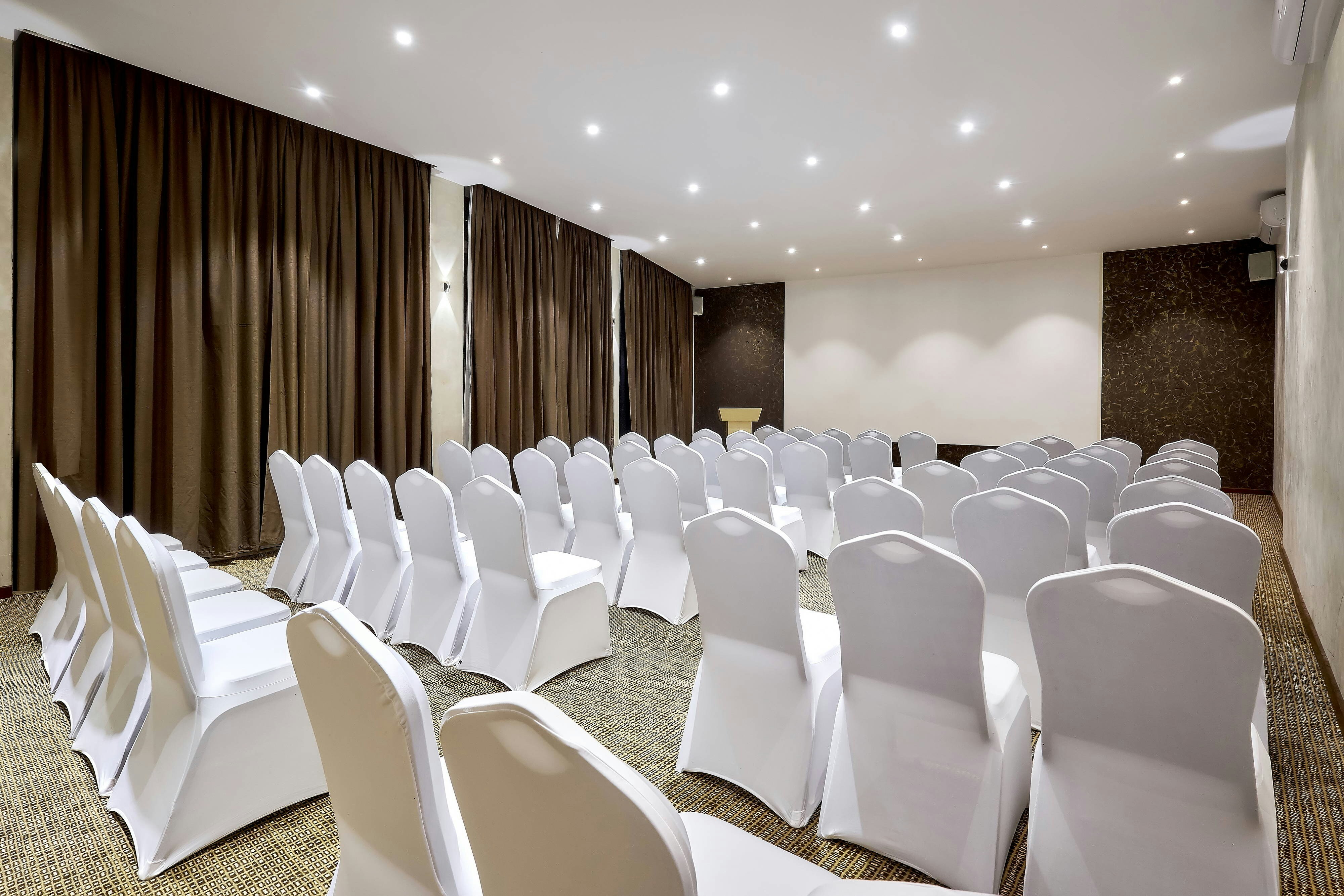 Protea Hotel Kampala Skyz 39/44