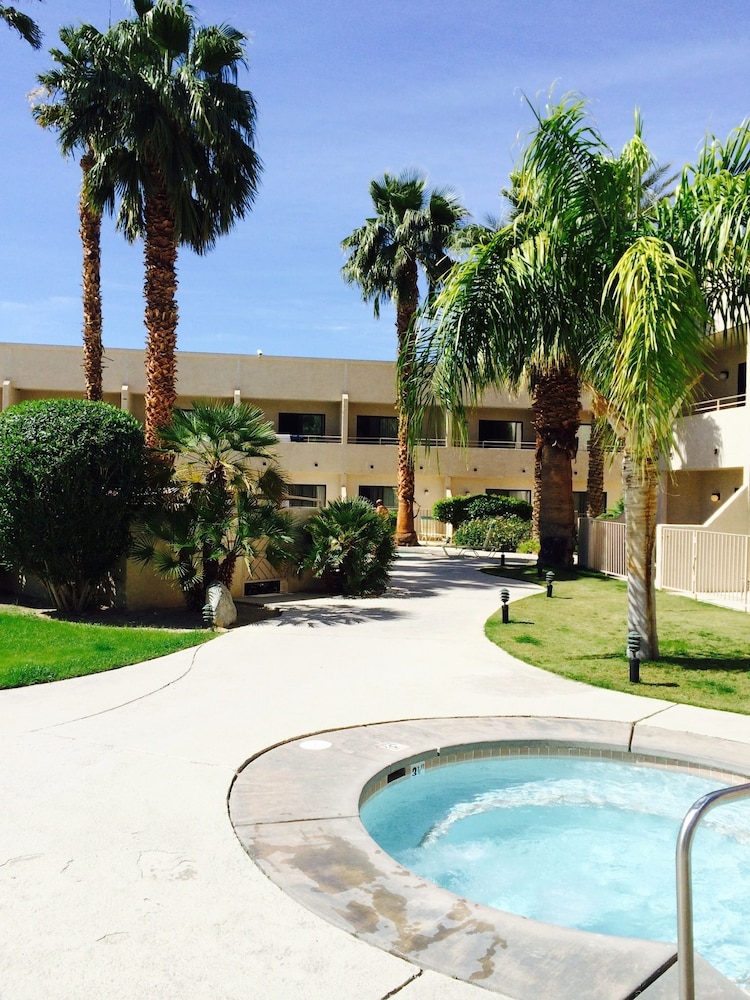 Miracle Springs Resort Spa 66/71