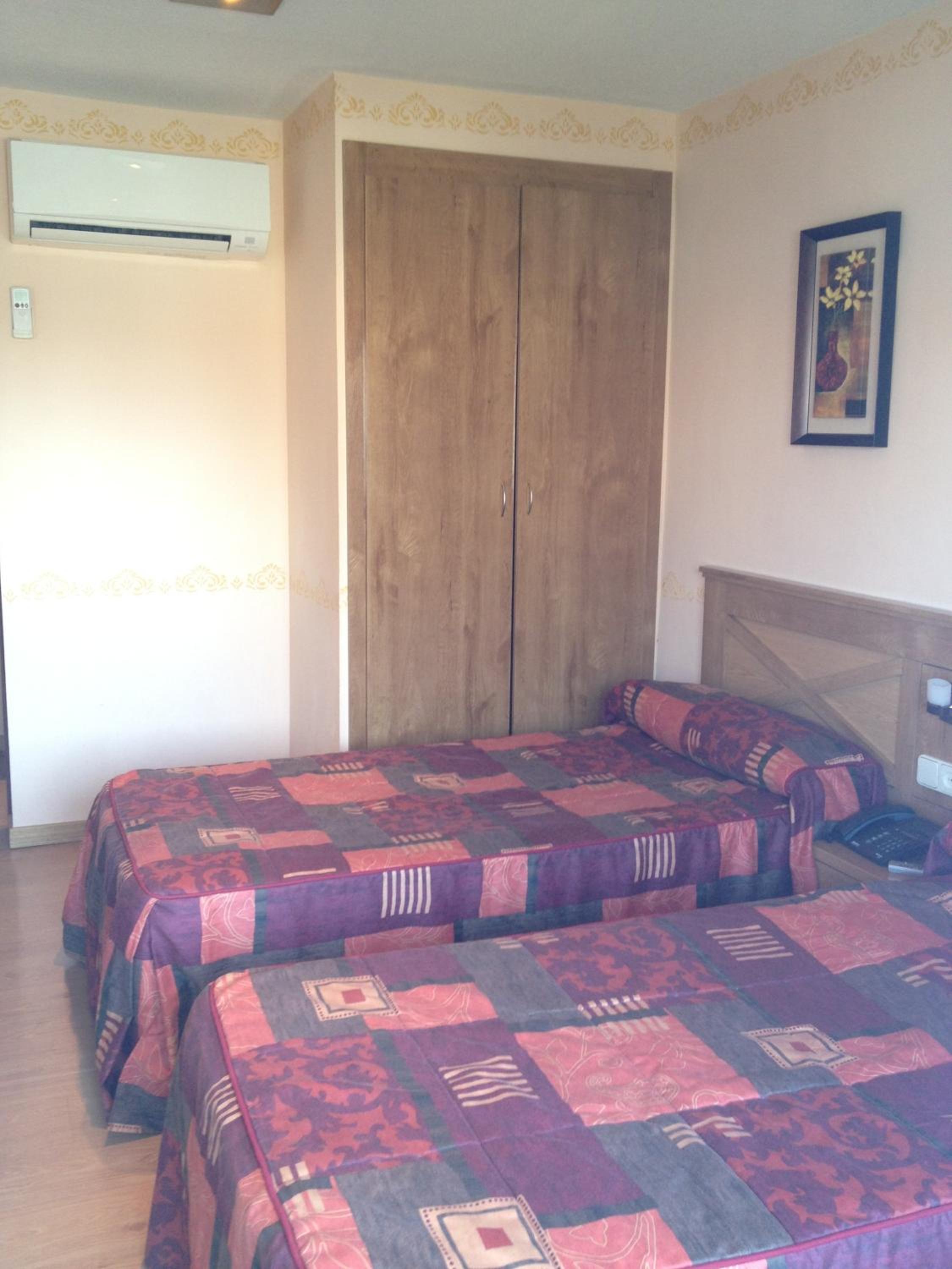 Hotel Don Angel 27/48