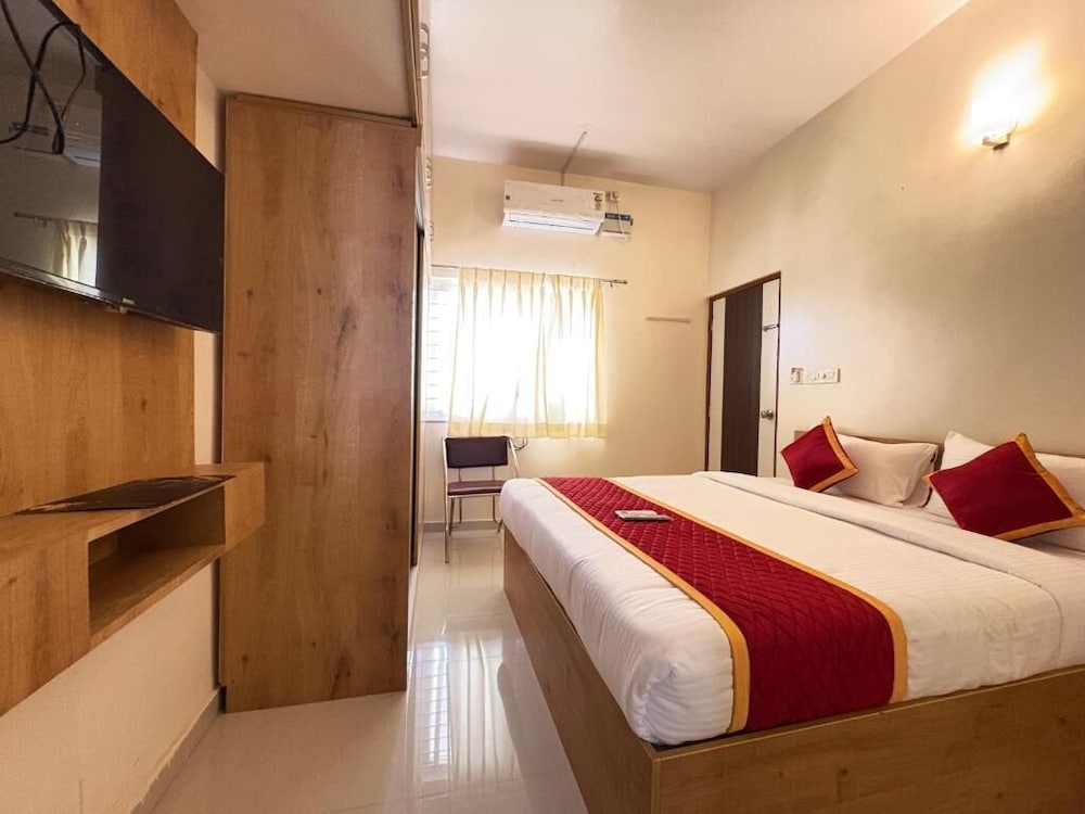 Sai Grand Villas and Hotel 12/50