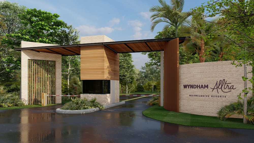 Wyndham Alltra Samana All Inclusive Resort 1/50