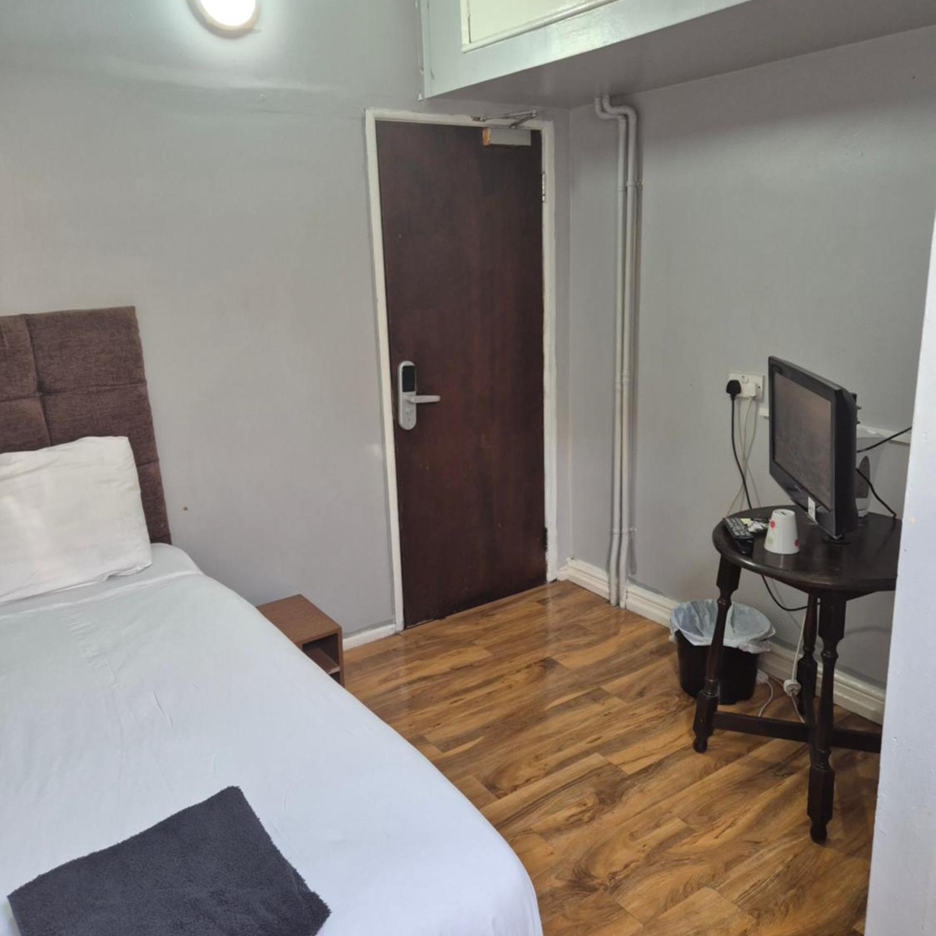 Assheton Arms Hotel 26/44