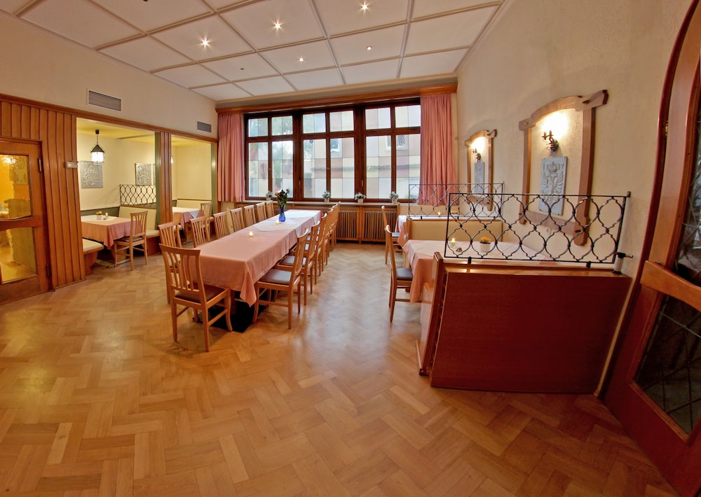 Gesundheitshotel Rossle 32/43