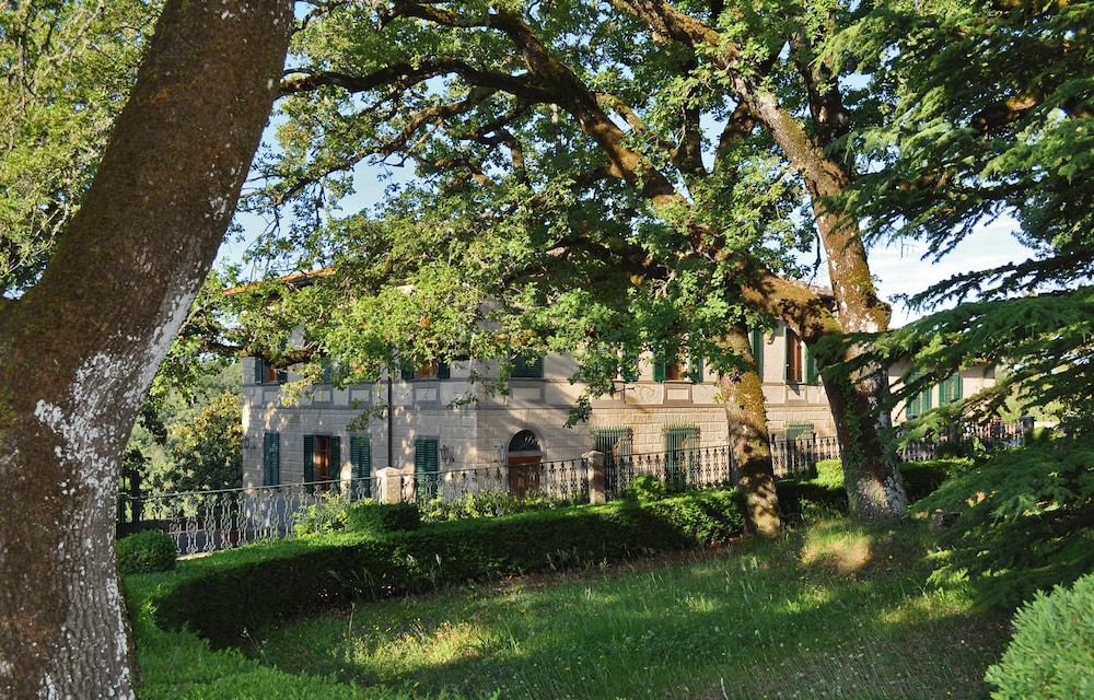 Villa Casalecchi Country Hotel 34/50