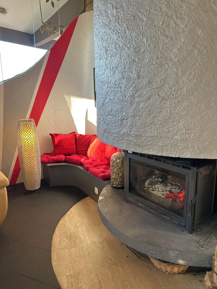 HOTEL LES GRAVADES 24/38
