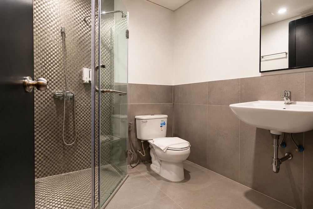 Jellybean the Blocks Hostel Sukhumvit 10 58/63