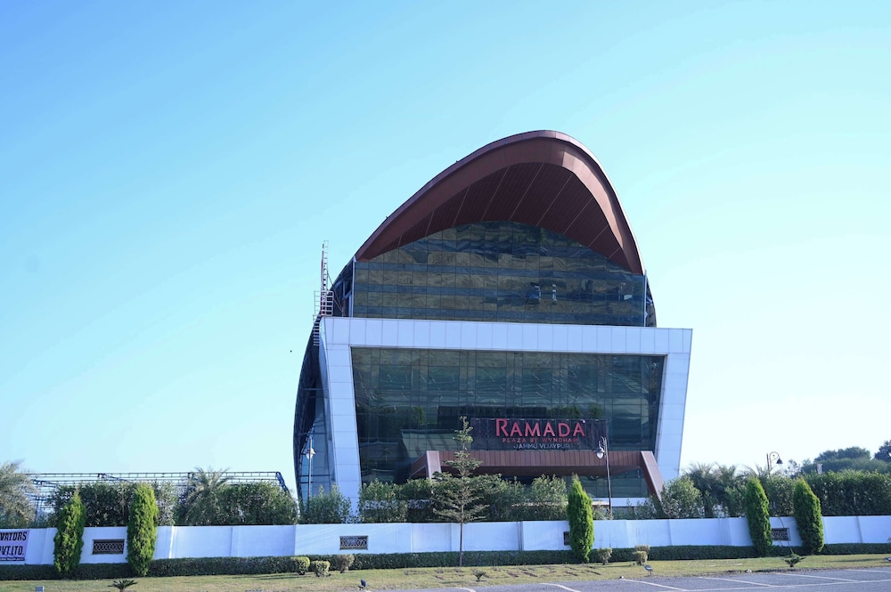 Ramada Plaza by Wyndham Jammu Vijaypur 2/69