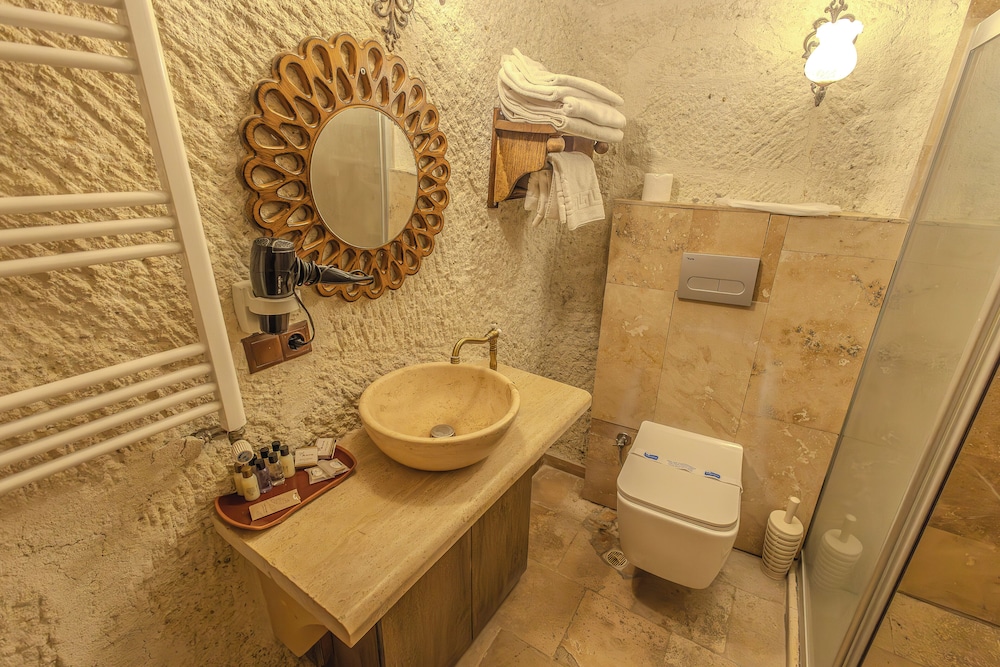 Miracle Cave Hotel 44/50