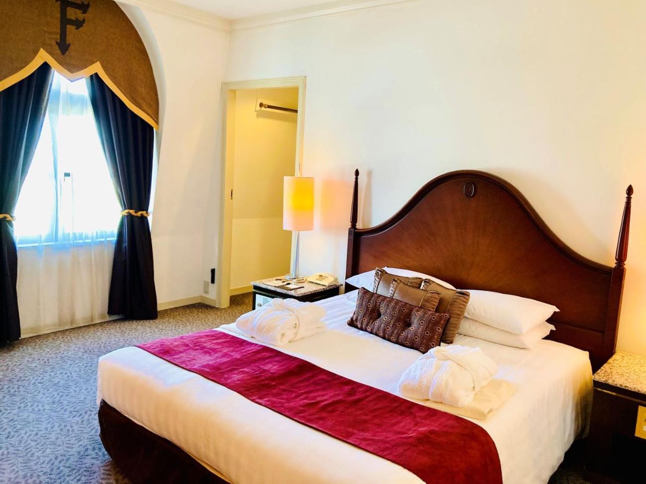 جناح جونيور