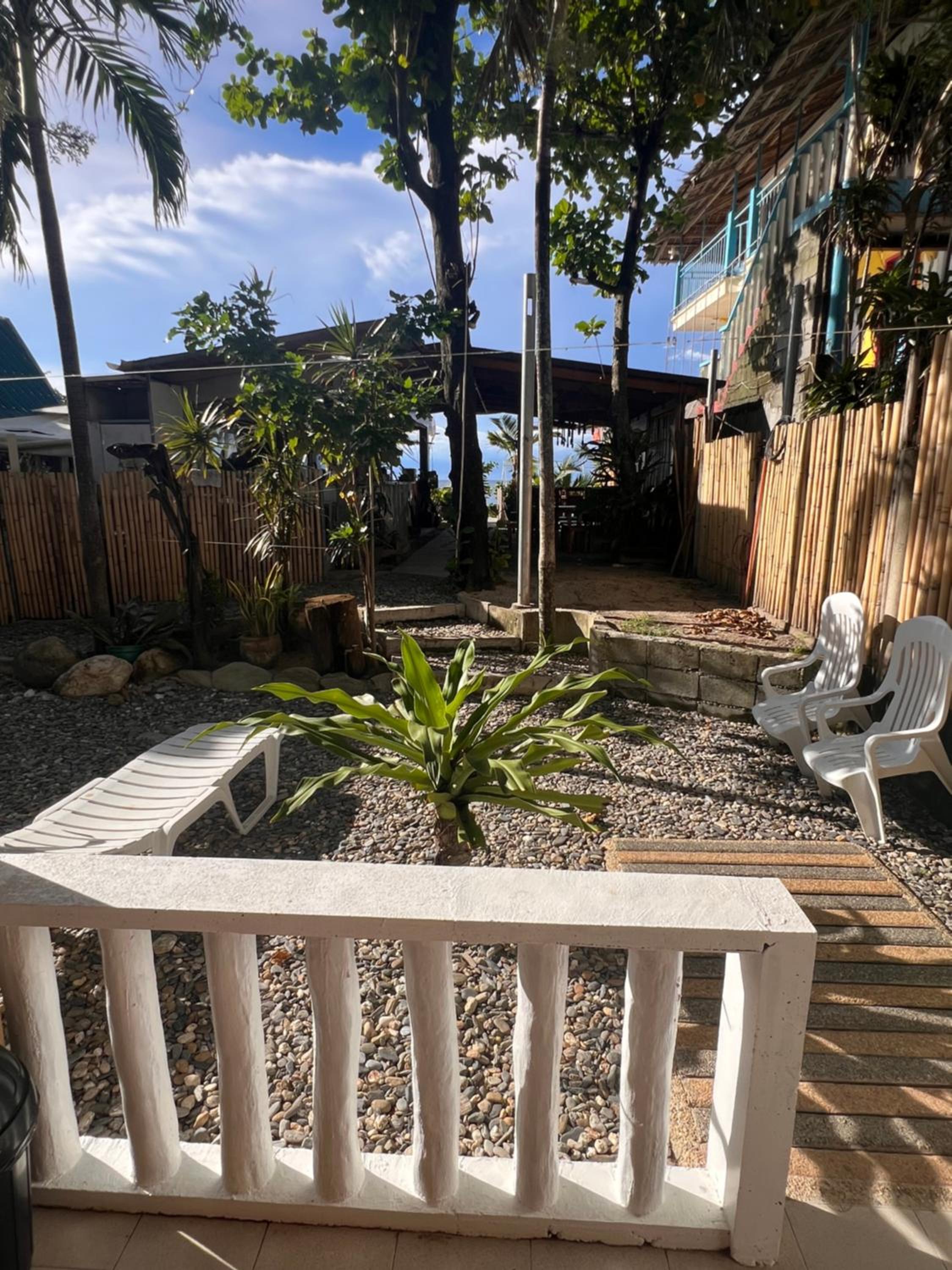 Mendelluke Suites 24/29