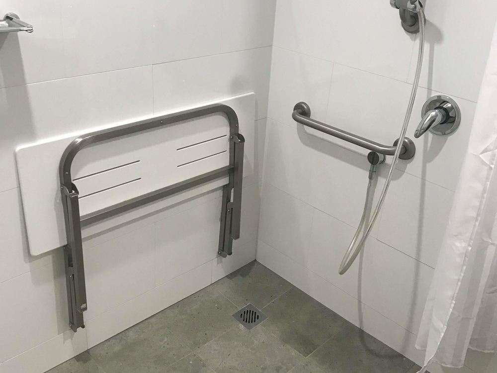 Mercure Penrith 37/69