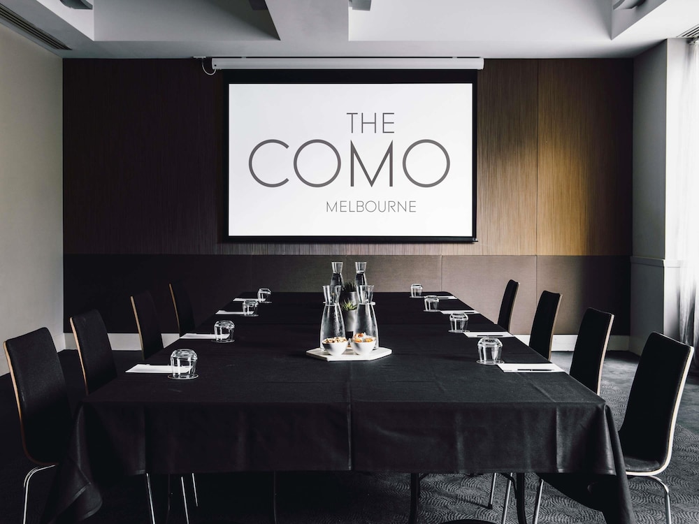 The Como Melbourne 64/74