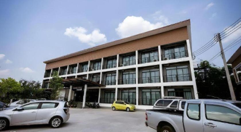 Pornsiri Hotel Sisaket 33/35