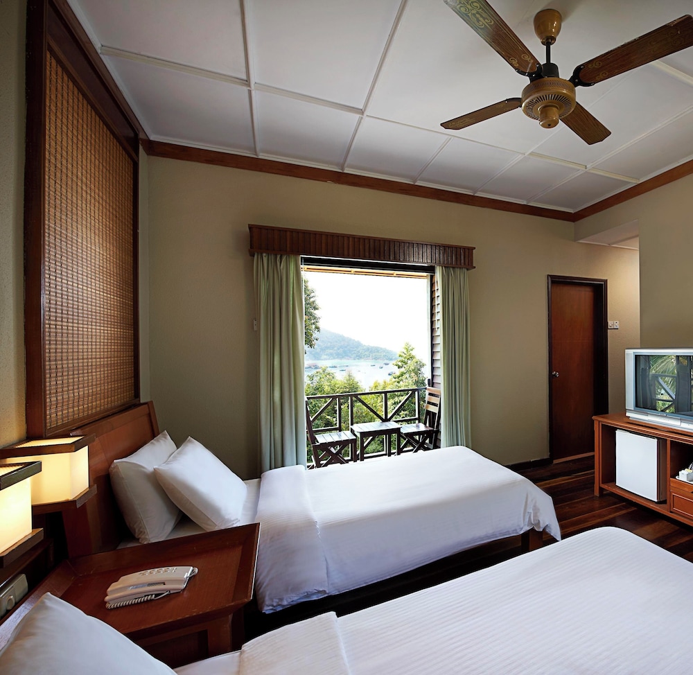 REDANG ISLAND RESORT 7/50