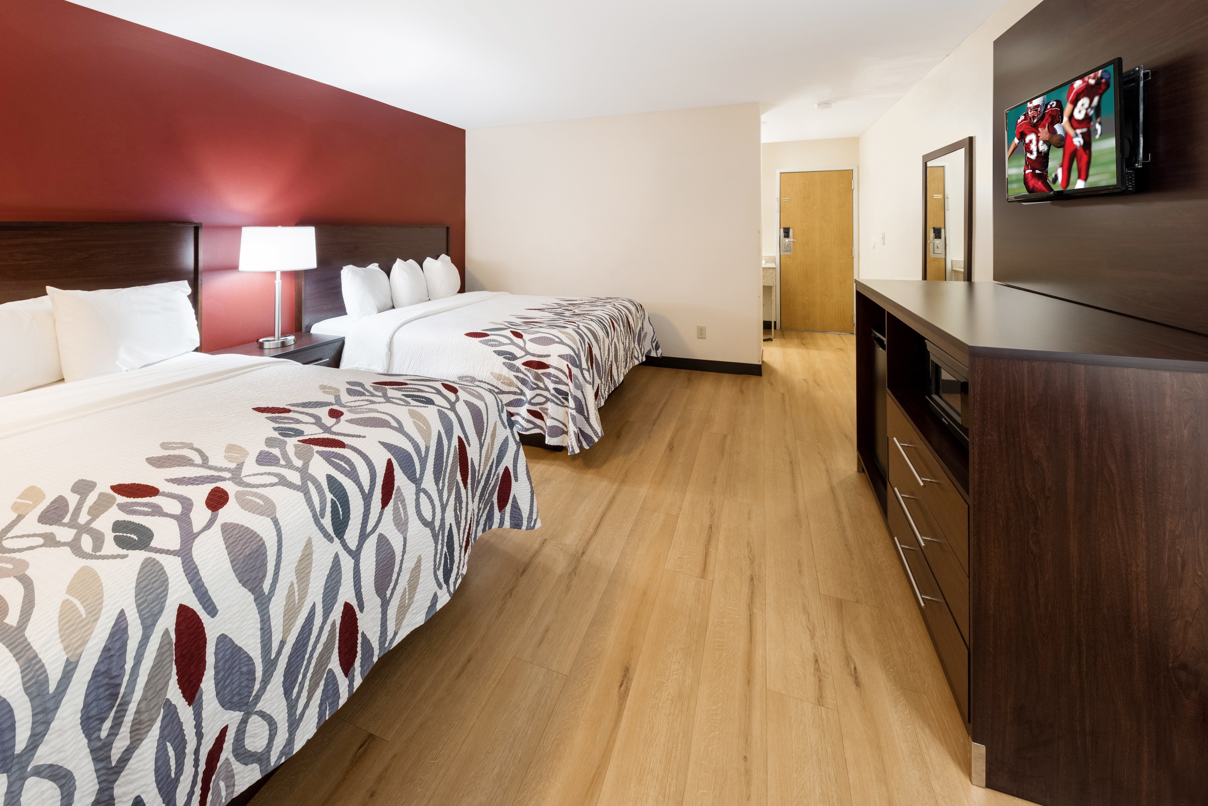 DELUXE, 2 QUEEN BEDS