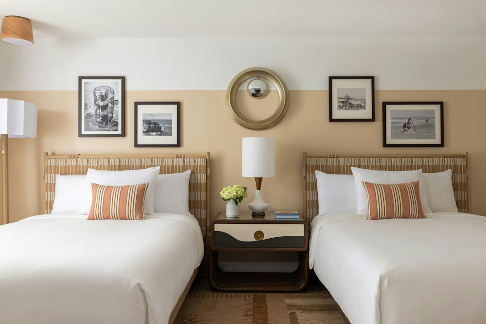 2 Bedrooms, Suite, 2 Double Beds, Ocean Front