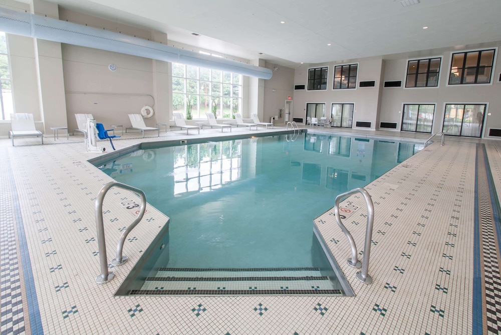 swimming pool spa