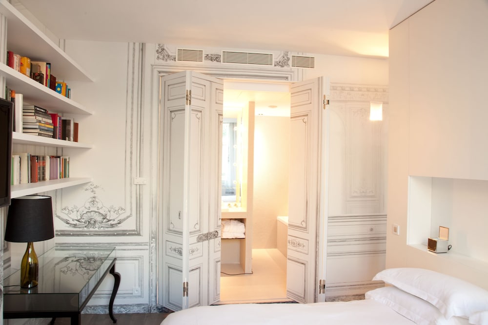 La Maison Champs Elysees 48/67