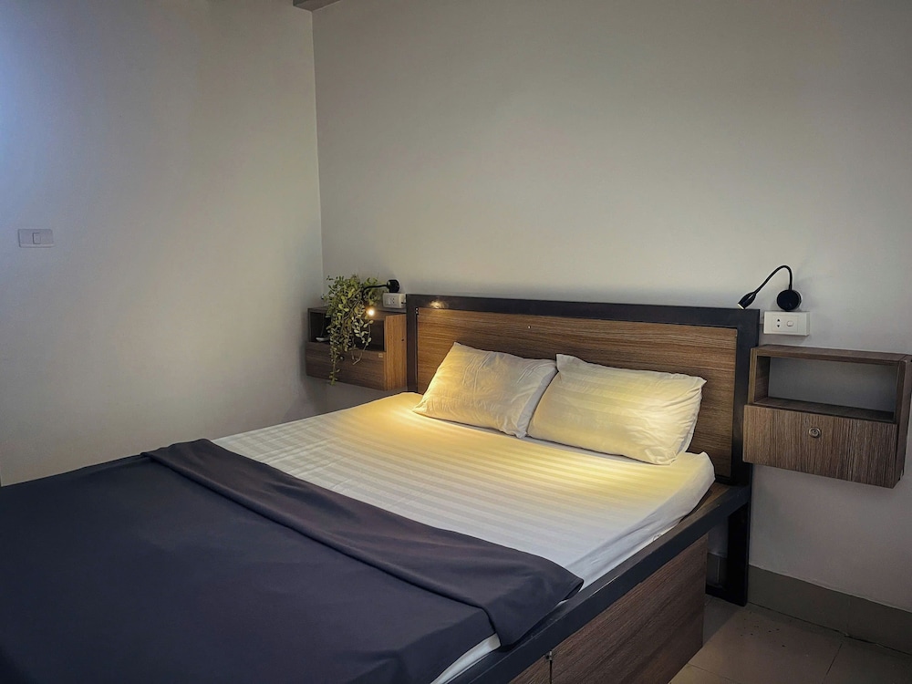Hanoi Quarter Life Hostel 10/46