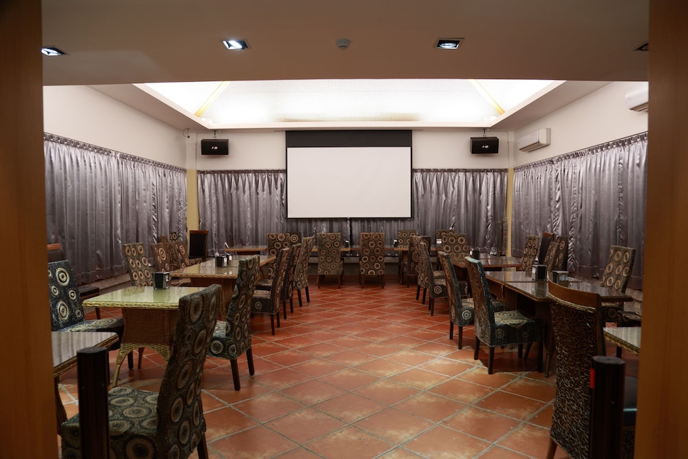 The Mudan Hot Springs Resorts and Villa 38/45