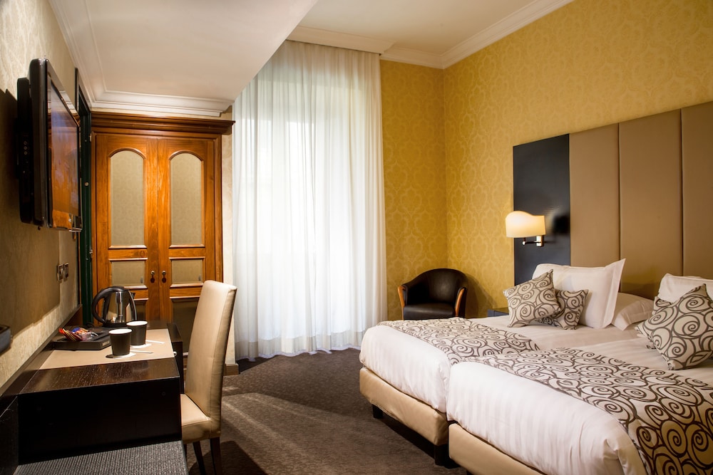 Savoy Hotel Rome 17/34