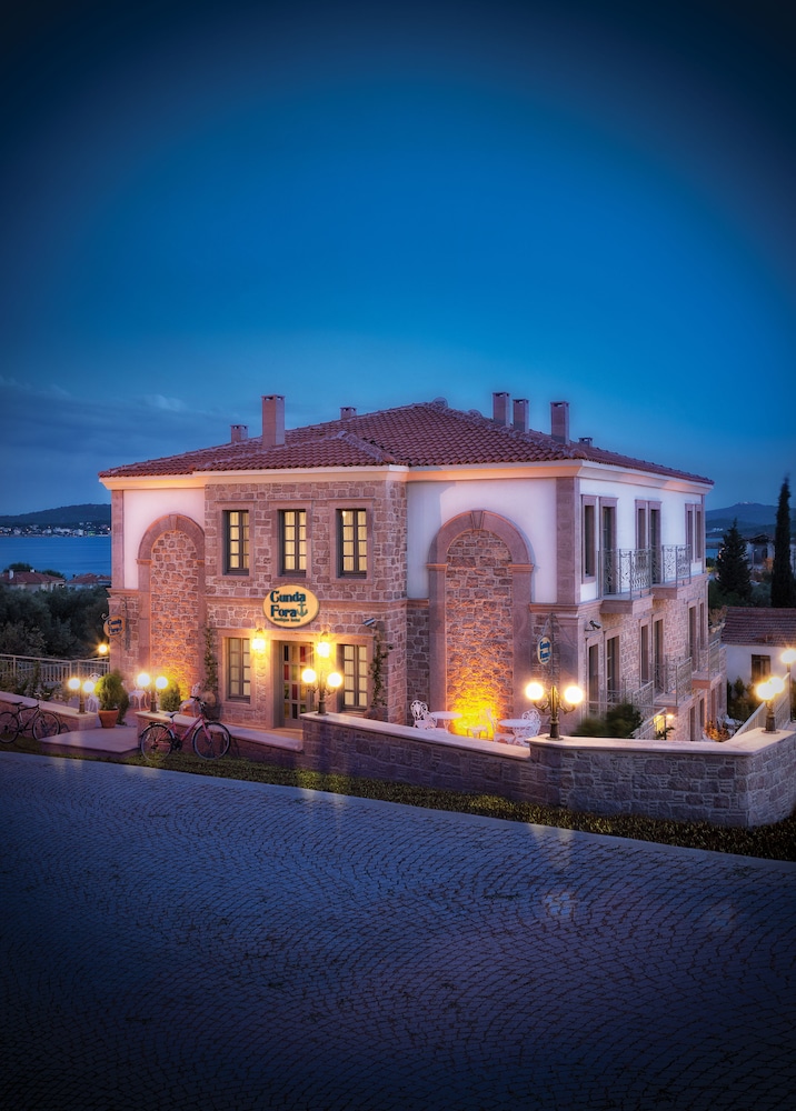 Cunda Fora Hotel 3/50