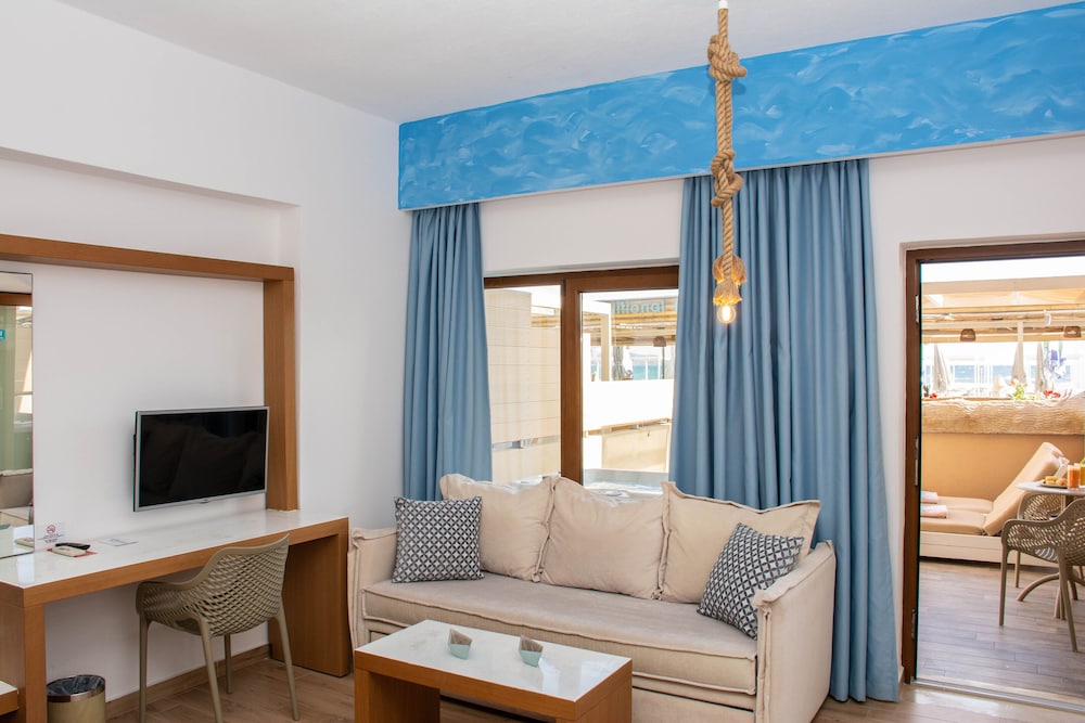 Yianna Caravel Suites by Checkin - Adults Only 42/65