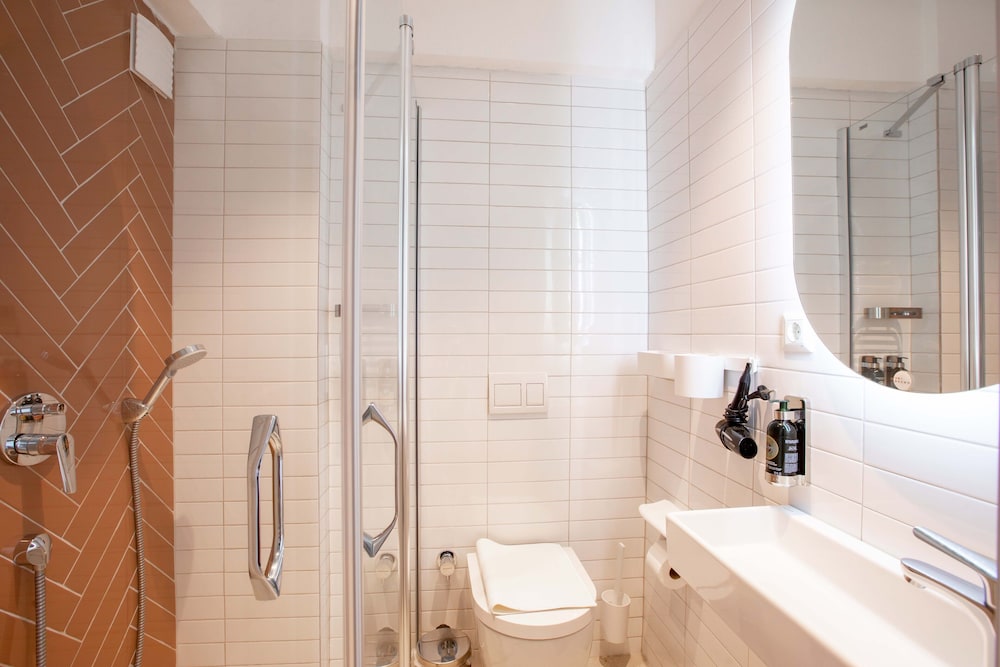 Mavilim Hotel 45/48