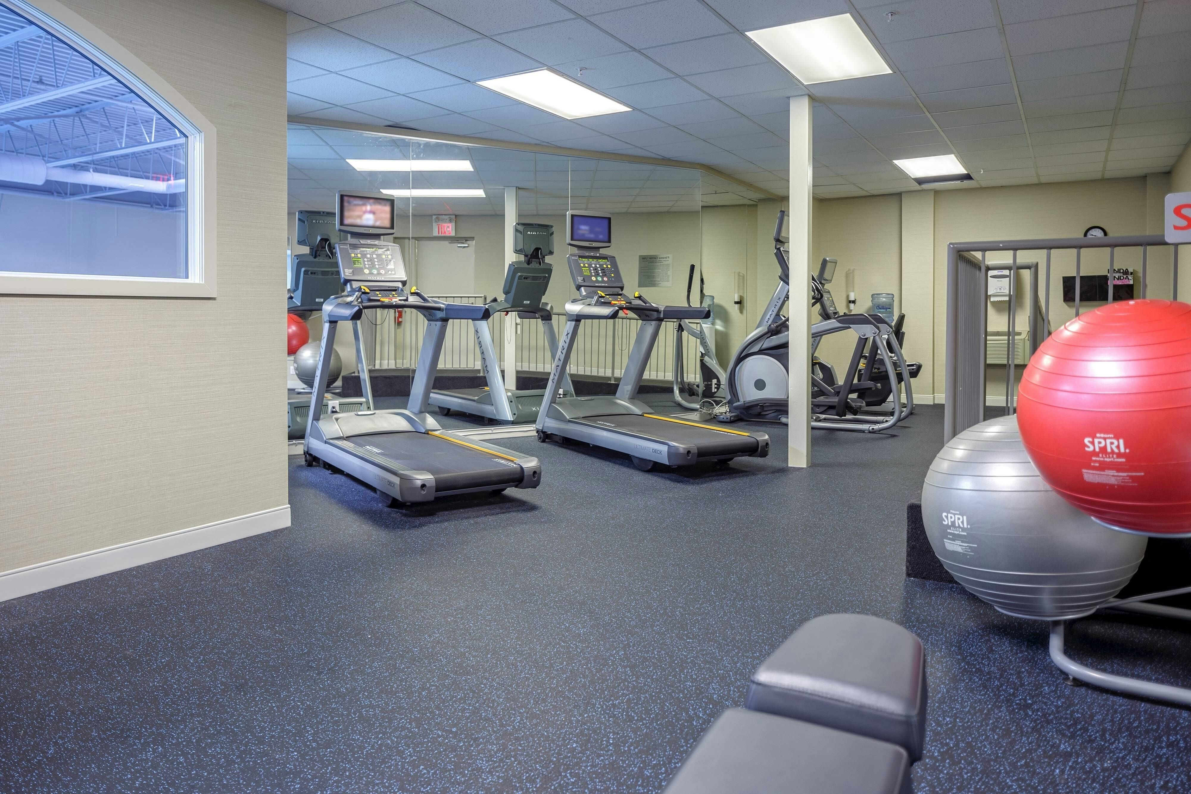 Fairfield Inn Suites By Marriott Belleville 21/48
