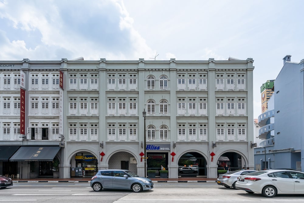 Bliss Hotel Singapore 4/75