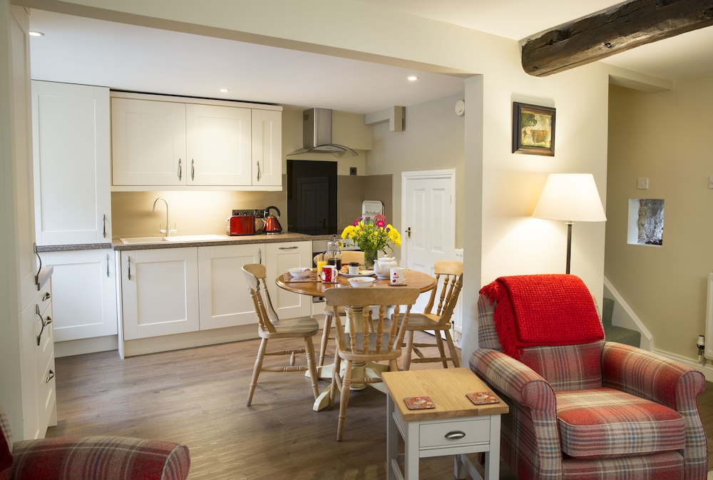 Bramwood Cottages 17/36