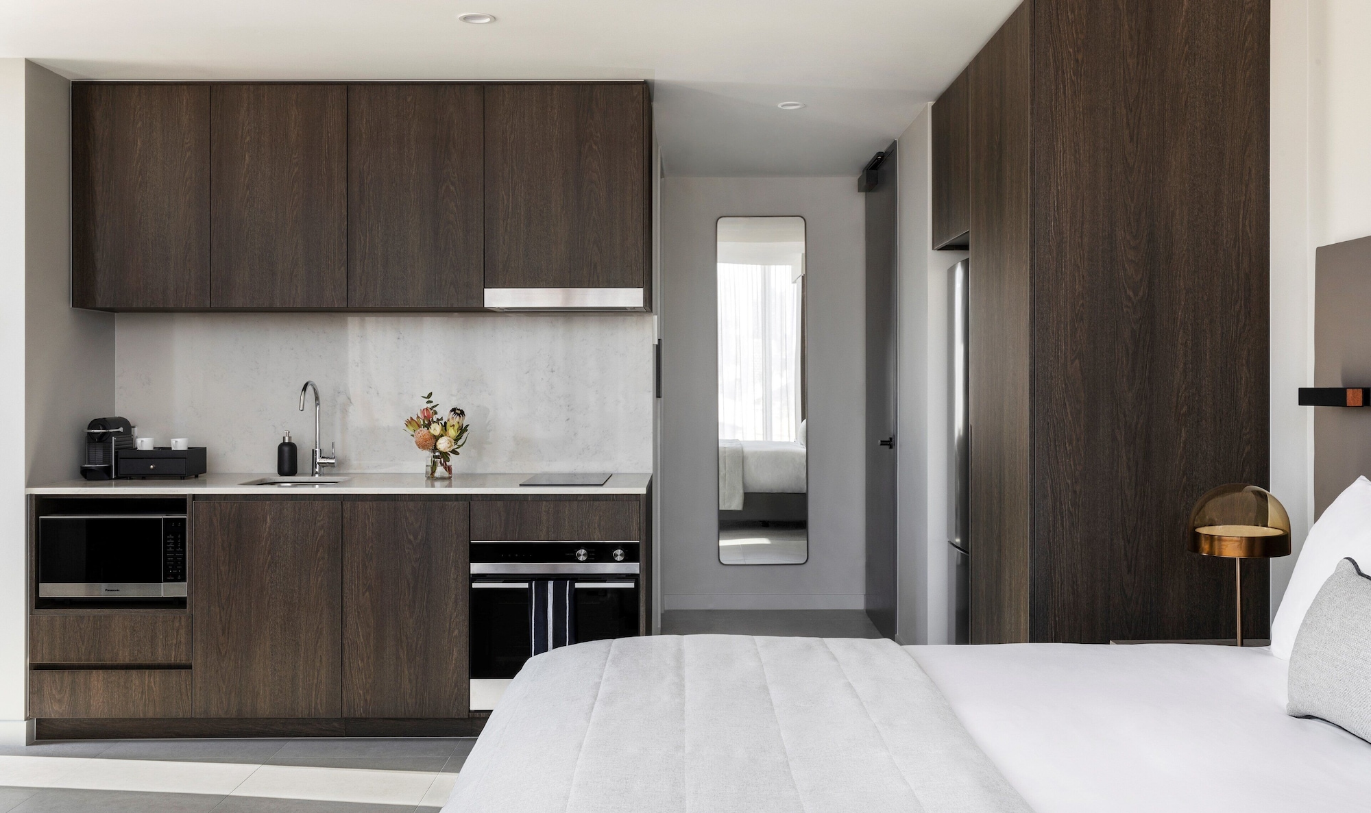 EXECUTIVE, STUDIO, APARTMENT