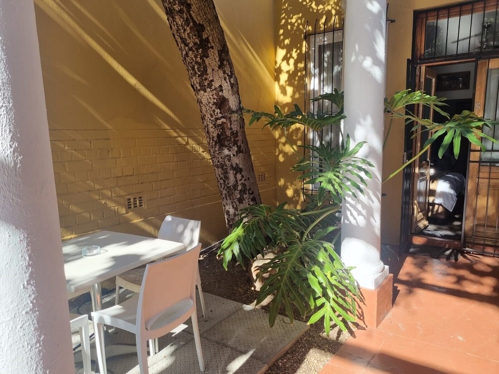 Ashanti Guest House Gardens Hostel 5/50
