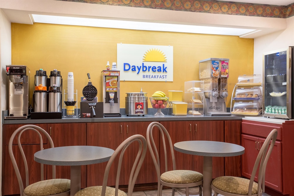 Days Inn by Wyndham Picayune 18/22