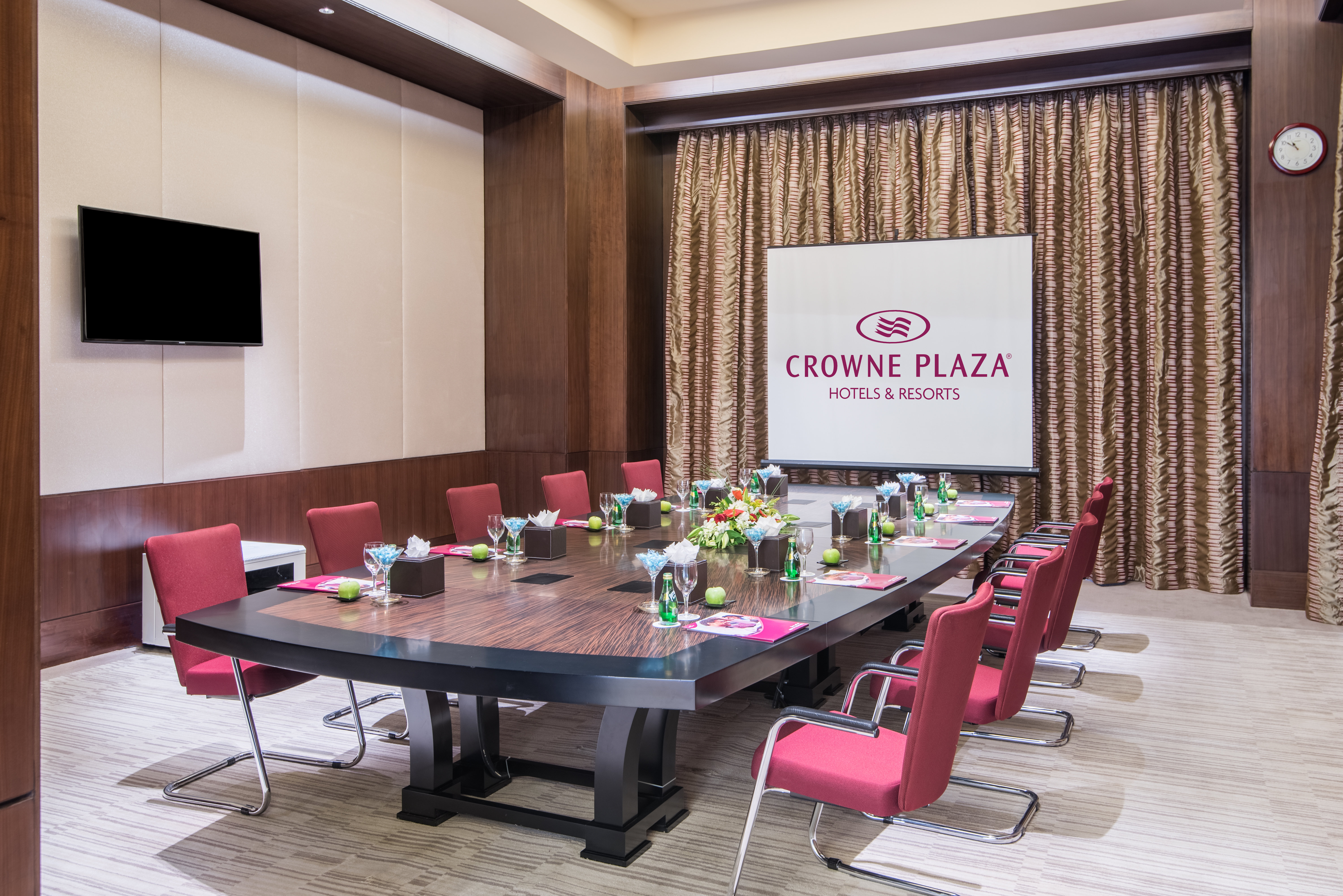 Crowne Plaza Duqm 40/50
