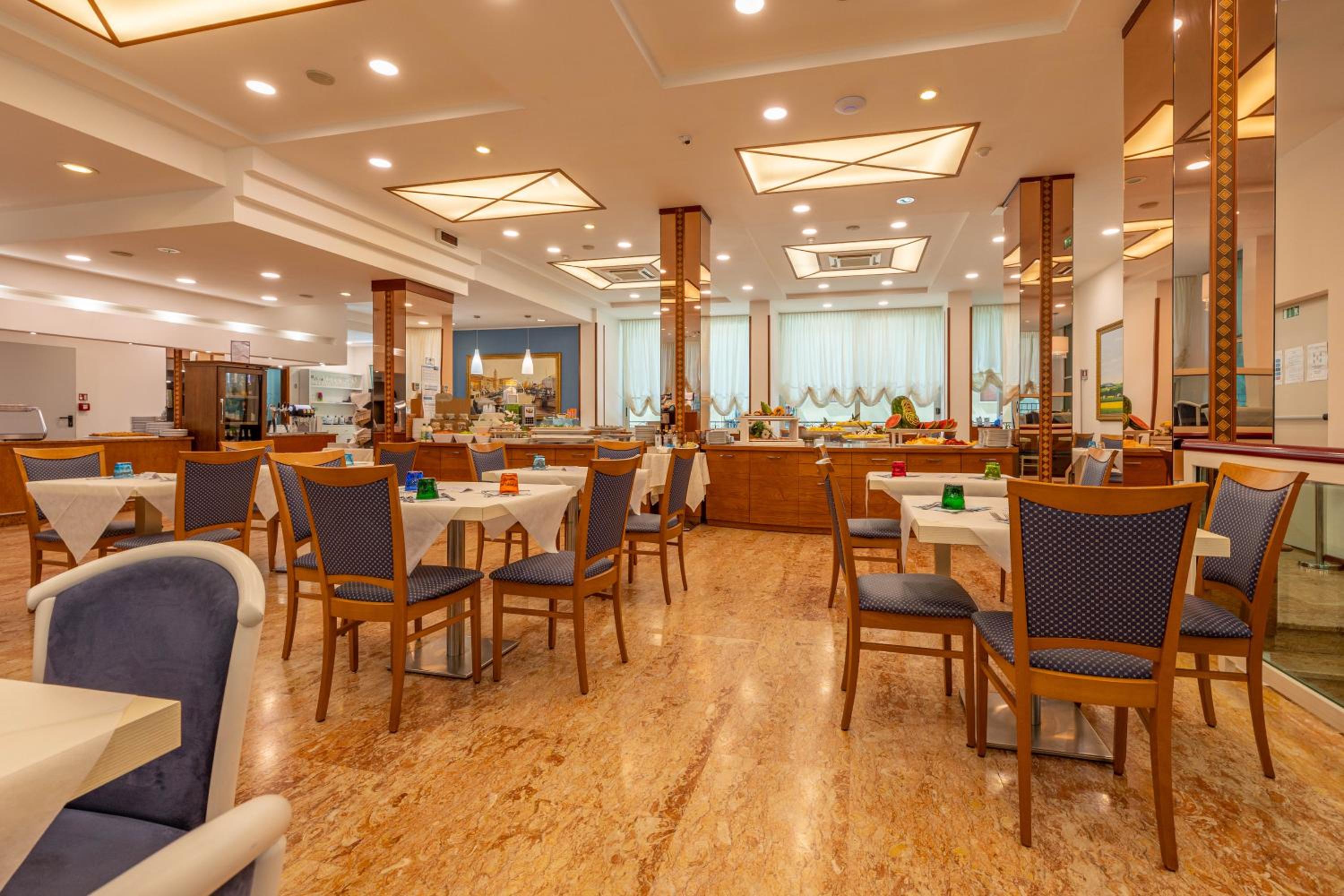Smeraldo Hotel 34/50