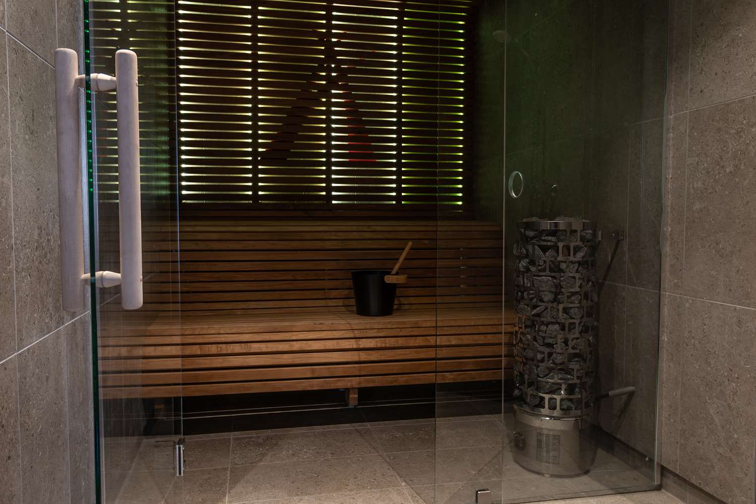 1 Bedroom, Executive, Suite, King Bed, Sofa, Sauna