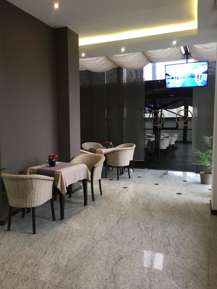 Ambiance Hotel 5/26