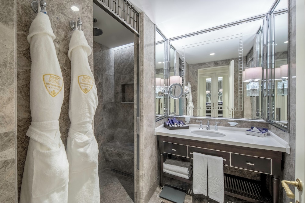 Merit Royal Diamond Hotel & Spa 20/20