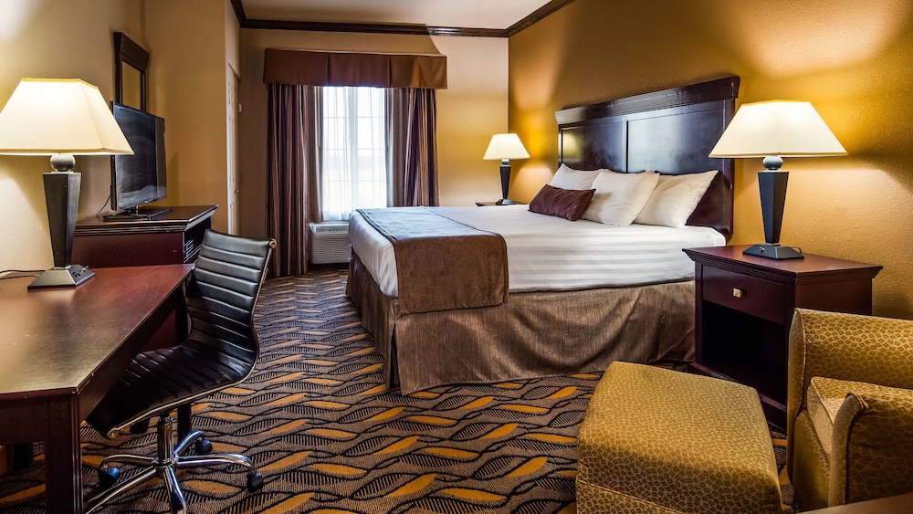 Best Western Red River Inn & Suites 11/35