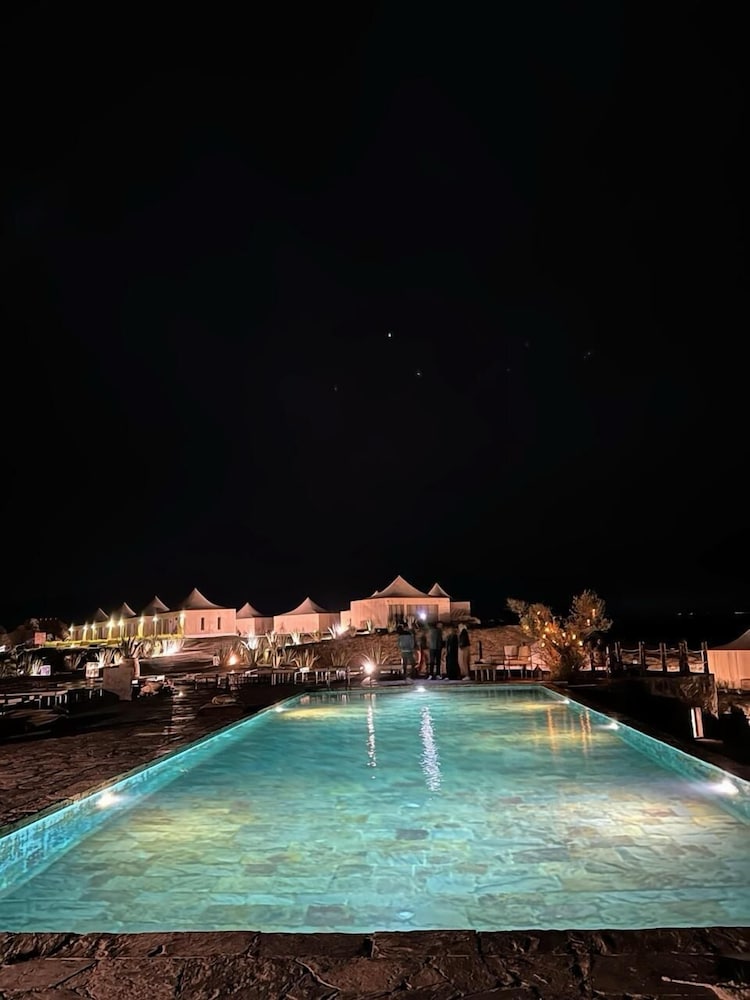 The White Camel Lodge 33/36